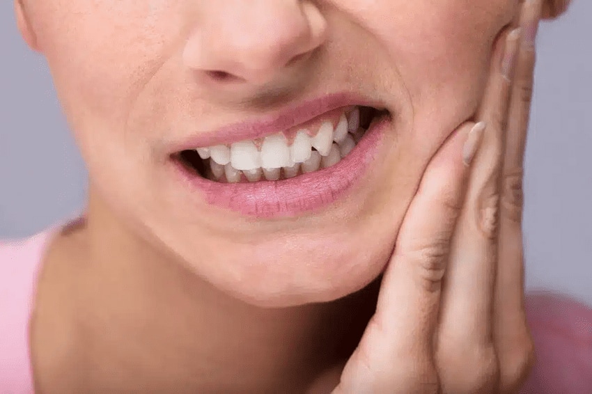 Tật nghiến răng gây ra rối loạn khớp thái dương hàm