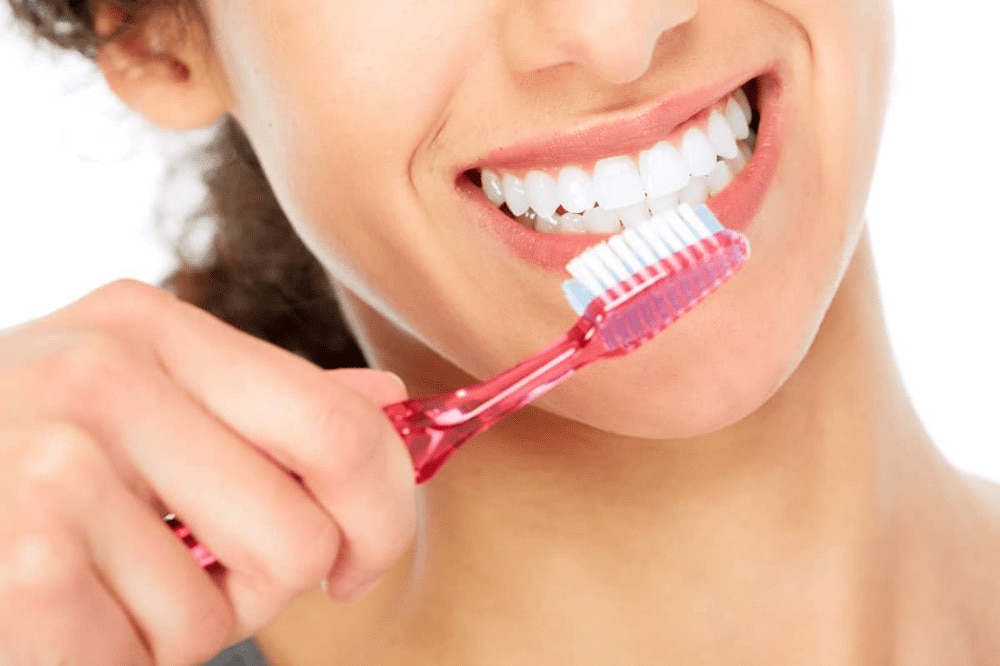 chọn bàn chải đánh răng lông mềm để ngừa sâu răng