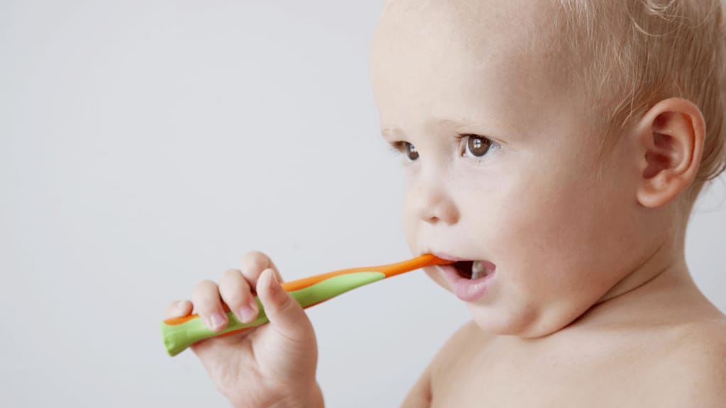Top 10 kem đánh răng cho bé 1 tuổi ngừa sâu răng hiệu quả